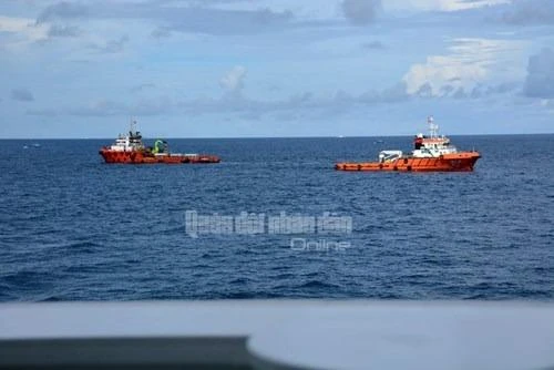 tàu tìm kiếm máy bay casa 212 tại vùng biển bạch long vĩ